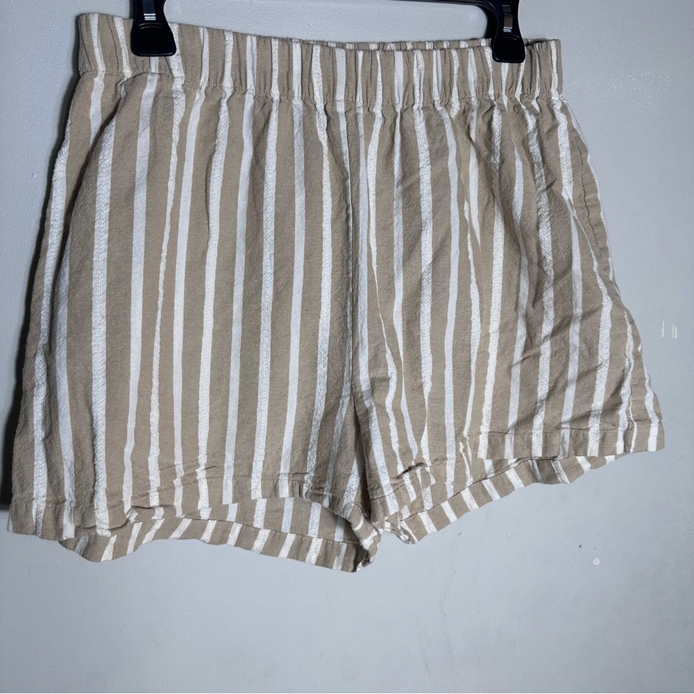 100% Cotton Beige & White Striped Women’s Casual Shorts